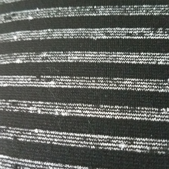 Black and silver striped pleated dress w pockets - Picture 4 of 7